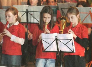 Mit dem Streit, "Der Kuckuck und der Esel" einst hatten, bewies der Nachwuchs im Musikverein Können an der Flöte. (Foto: Georg)